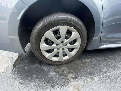 Used 2025 Toyota Corolla LE FWD image 20