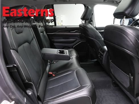 Used 2022 Jeep Grand Cherokee Limited 4xe w/ Luxury Tech Group II AWD/4WD image 26