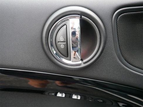 Used 2022 MINI Cooper Countryman S w/ Premium Package image 14