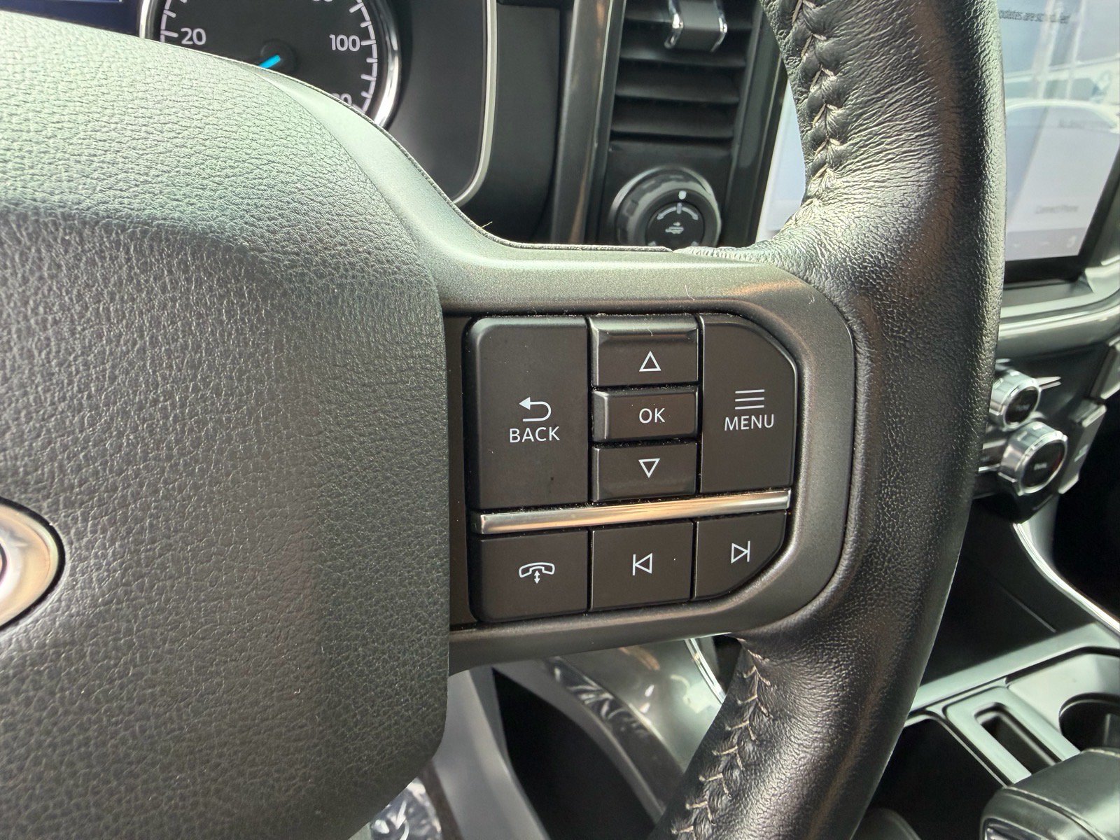 Used 2022 Ford F150 XLT w/ Equipment Group 302A High AWD/4WD image 40