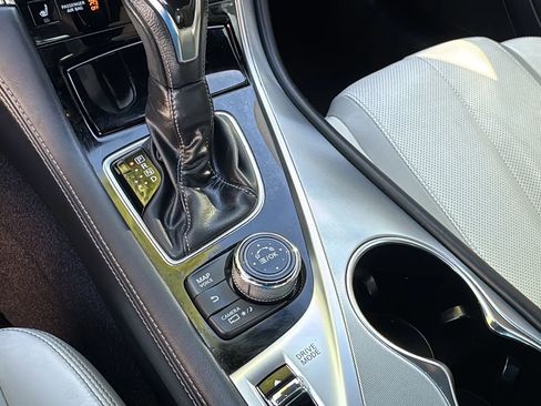 Used 2017 INFINITI Q60 2.0t w/ Premium Plus Package 2.0T image 20