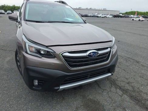 Used 2021 Subaru Outback Premium AWD/4WD image 4