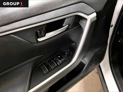 Used 2024 Toyota RAV4 XLE image 36