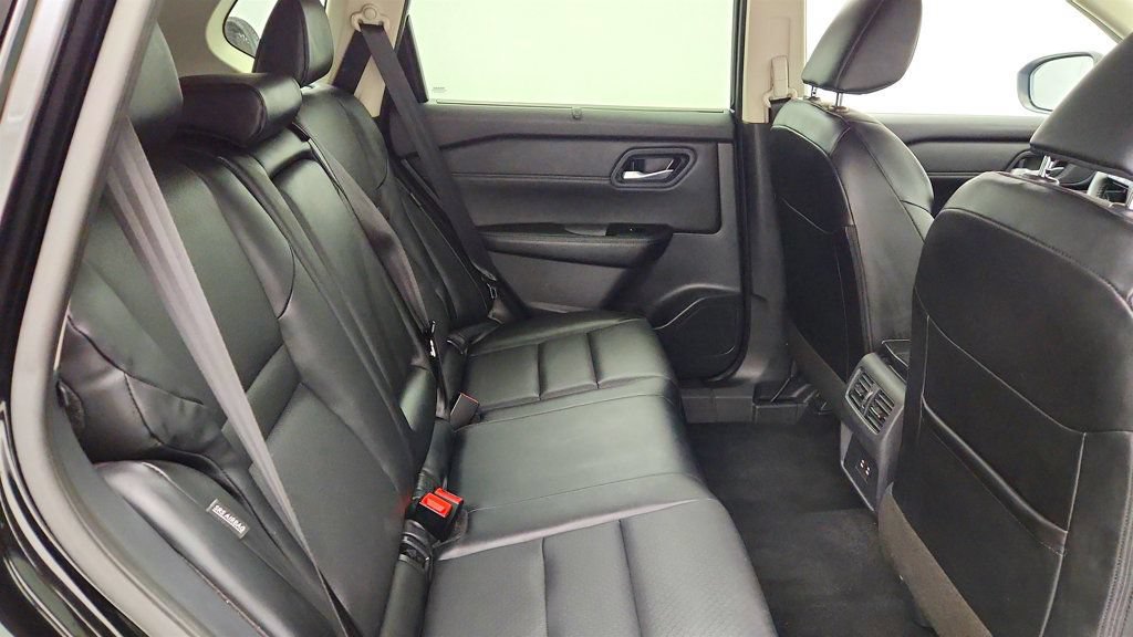 Used 2026 Nissan Rogue SV w/ SV Premium Package AWD/4WD image 23