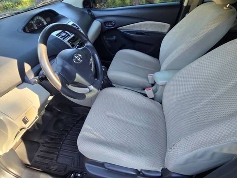 Used 2007 Toyota Yaris Sedan w/ Convenience Pkg FWD image 12