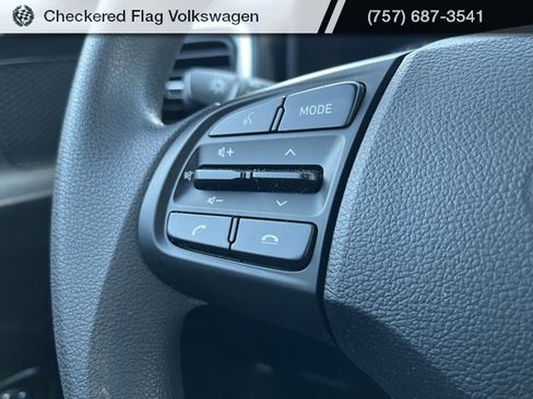 Used 2021 Hyundai Venue SE image 31