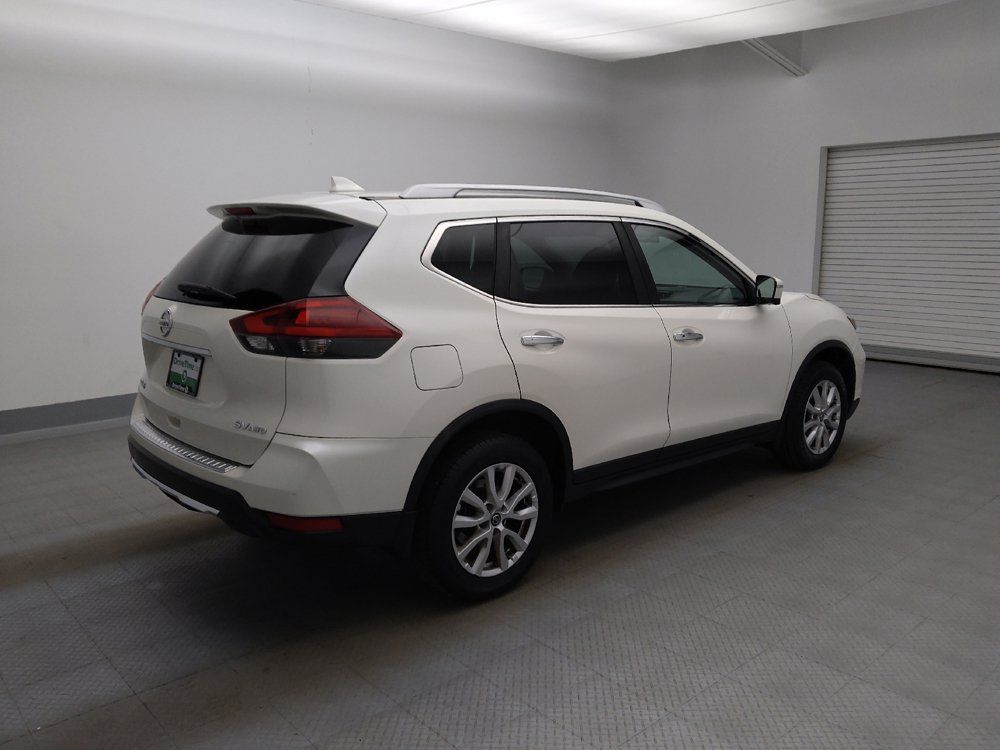 Used 2018 Nissan Rogue SV w/ Sun & Sound Touring Package AWD/4WD image 10