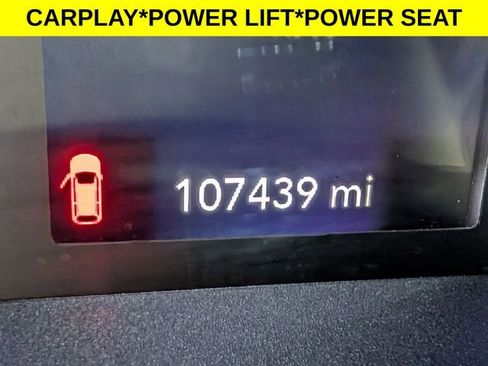 Used 2022 Chrysler Voyager LX FWD image 18