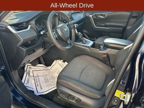 Used 2022 Toyota RAV4 XLE image 8