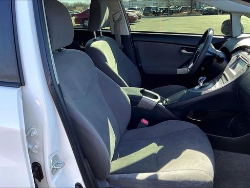 Used 2013 Toyota Prius Two image 7