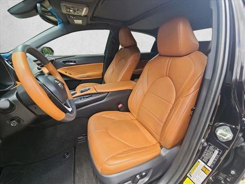 Used 2021 Toyota Avalon Limited w/ Advanced Safety Package FWD image 16