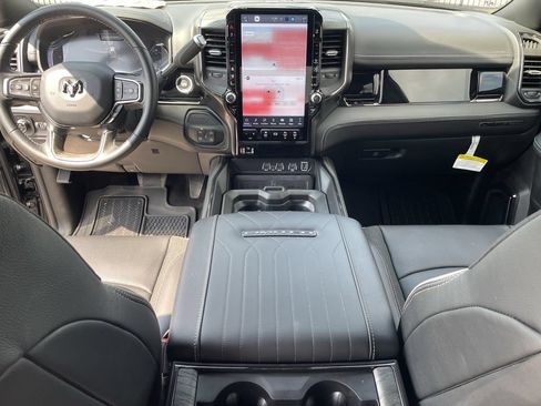 New 2025 RAM 2500 Limited AWD/4WD image 25