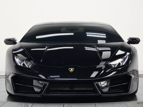 Used 2019 Lamborghini Huracan LP 580-2 RWD image 4