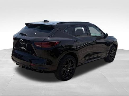 Used 2024 Chevrolet Blazer RS w/ LPO, Floor Liner Package FWD image 3