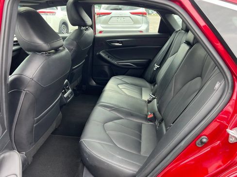 Used 2022 Toyota Avalon XLE w/ Moonroof Package FWD image 23