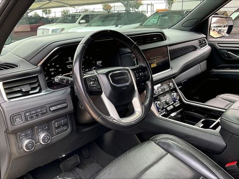 Used 2024 GMC Yukon Denali w/ Denali Reserve Package AWD/4WD image 16
