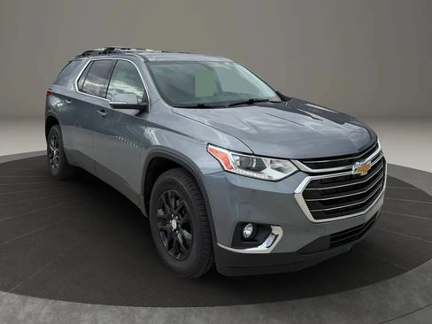 Used 2021 Chevrolet Traverse LT AWD/4WD image 1