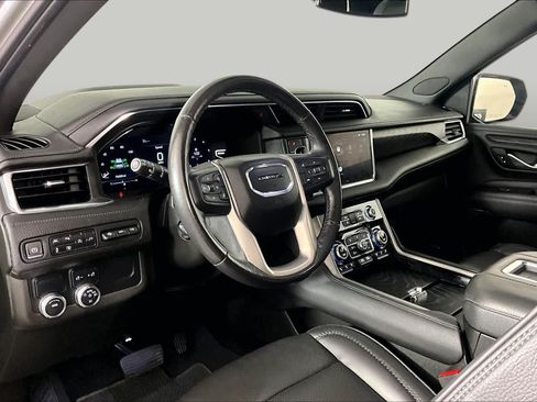 Used 2022 GMC Yukon XL Denali RWD image 17