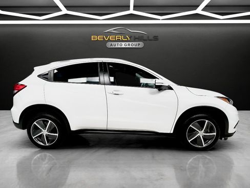Used 2022 Honda HR-V EX image 6