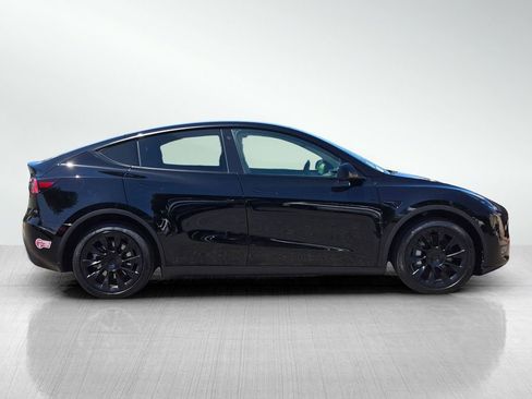 Used 2023 Tesla Model Y Long Range AWD/4WD image 7