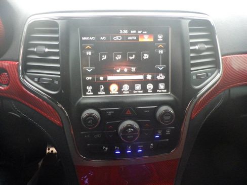 Used 2017 Jeep Grand Cherokee SRT image 24