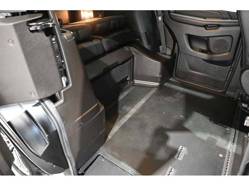 Used 2017 Ford Explorer Limited FWD image 18