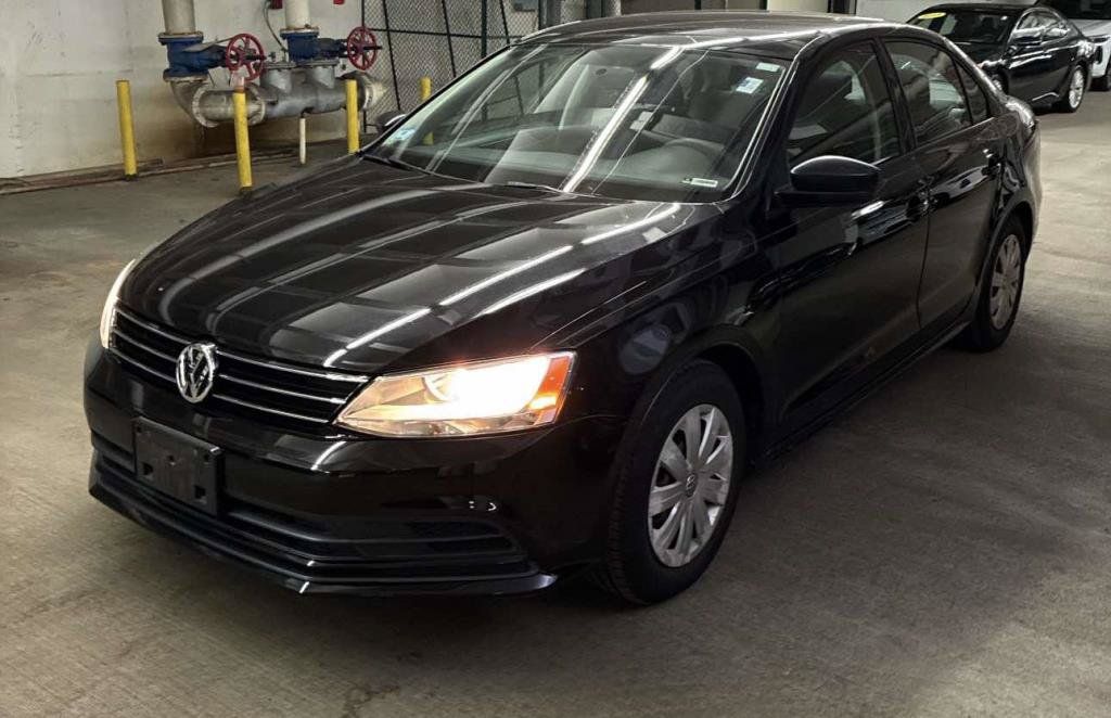 Used 2016 Volkswagen Jetta S FWD image 1