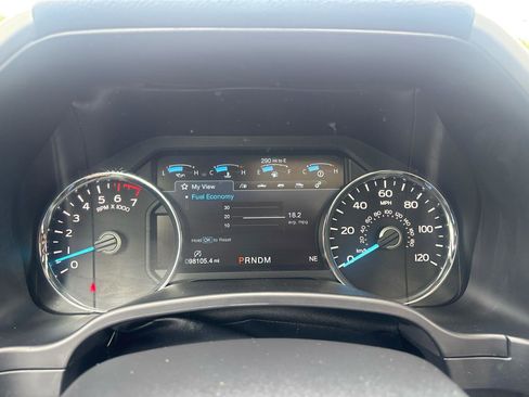 Used 2020 Ford F150 Lariat w/ Equipment Group 502A Luxury AWD/4WD image 18