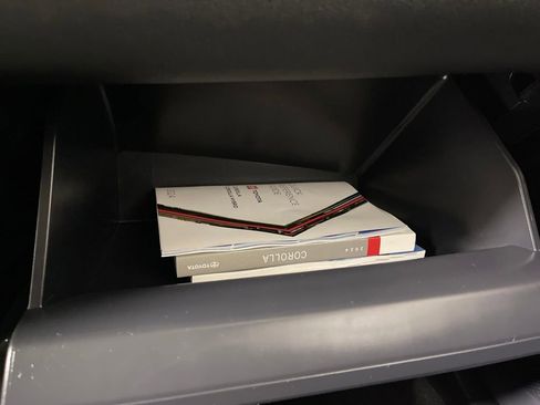 Certified 2024 Toyota Corolla LE image 25