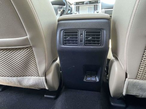 Used 2023 Toyota 4Runner SR5 Premium w/ Moonroof Package AWD/4WD image 17