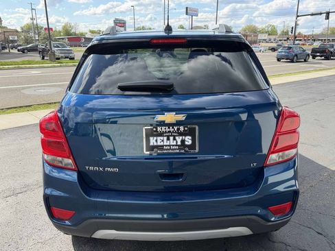 Used 2019 Chevrolet Trax LT w/ LT Convenience Package AWD/4WD image 4
