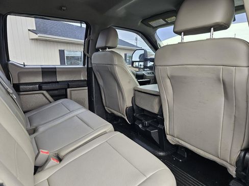 Used 2017 Ford F250 XL w/ Power Equipment Group AWD/4WD image 26
