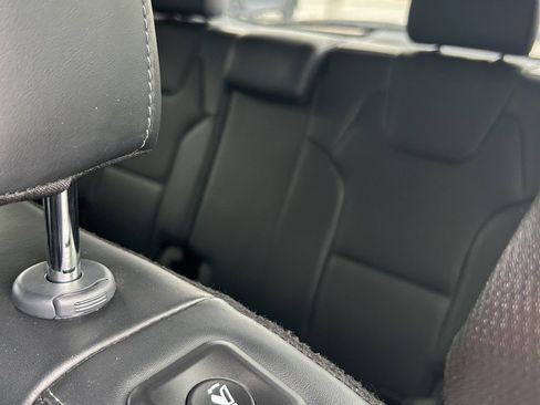 Used 2025 Kia Telluride S AWD/4WD image 15