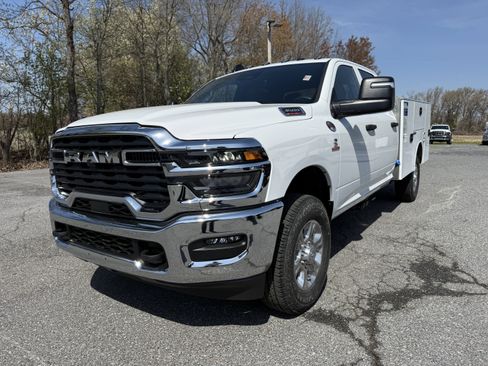 New 2026 RAM 3500 Tradesman w/ Chrome Appearance Group AWD/4WD image 3