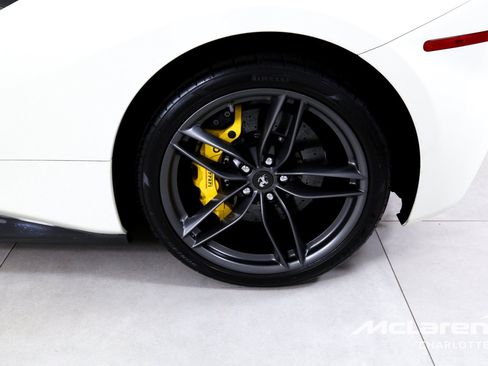 Used 2018 Ferrari 488 Spider RWD image 30