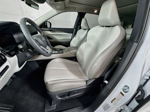 Certified 2027 INFINITI QX60 Luxe w/ Family Package FWD image 28