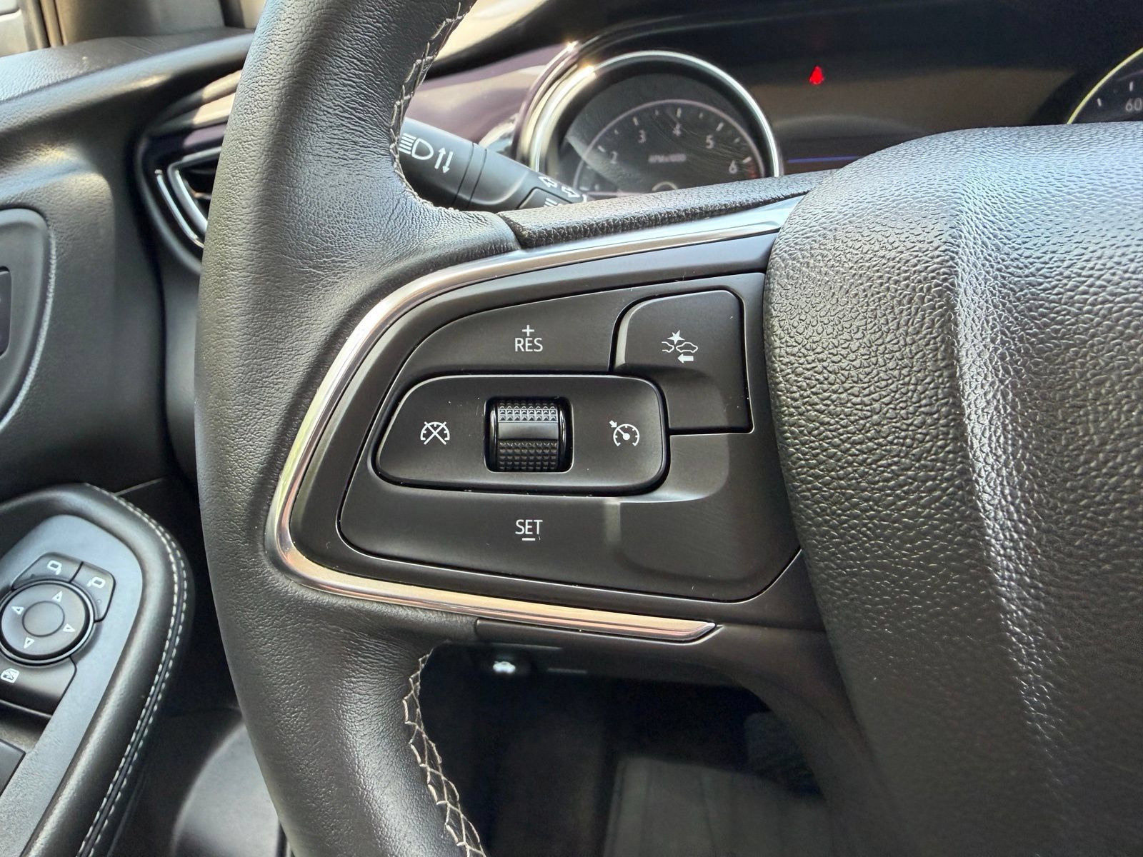 Used 2023 Buick Encore GX Preferred w/ Cold Weather Comfort Package AWD/4WD image 14