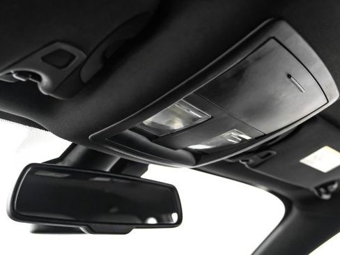 Used 2017 Dodge Challenger R/T image 16