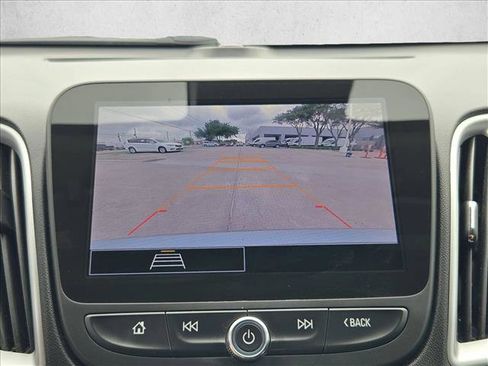 Used 2024 Chevrolet Malibu LT FWD image 13