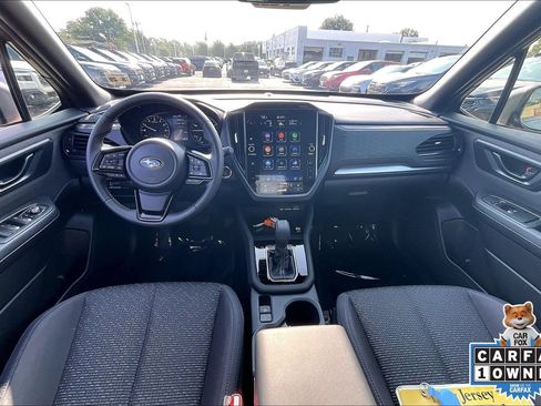 Used 2025 Subaru Forester Premium w/ Convenience Package #1 AWD/4WD image 16