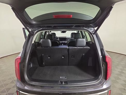 Certified 2025 Kia Telluride S AWD/4WD image 33