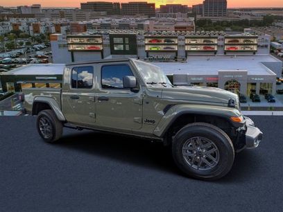 New 2026 Jeep Gladiator Sport