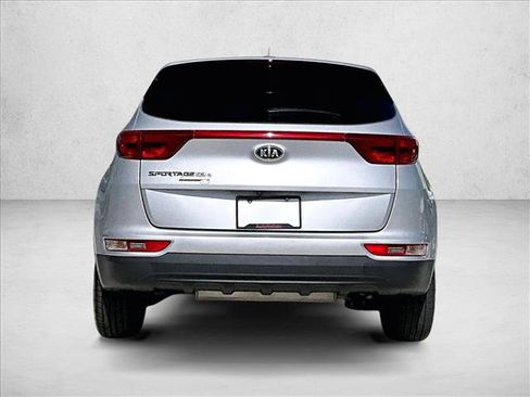 Used 2019 Kia Sportage LX FWD image 4
