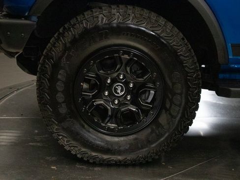 Used 2022 Ford Bronco Wildtrak image 8