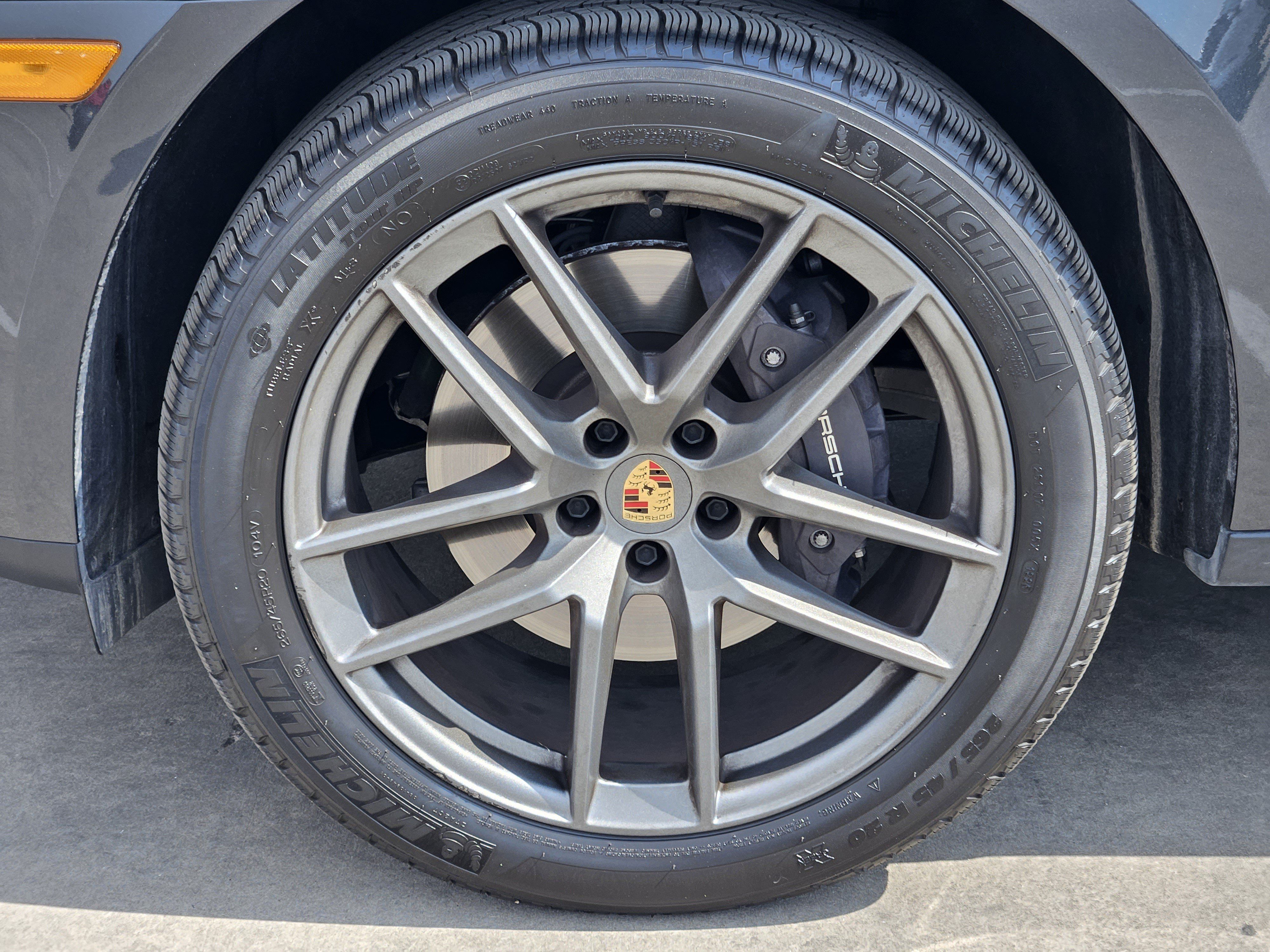 Certified 2026 Porsche Macan AWD/4WD image 14