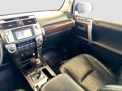 Used 2019 Toyota 4Runner Limited AWD/4WD image 26