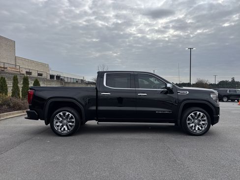 New 2026 GMC Sierra 1500 Denali image 11