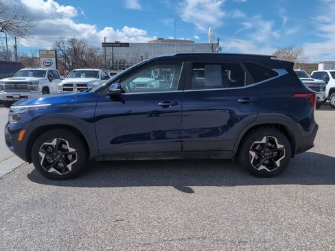 Used 2024 Kia Seltos EX image 1