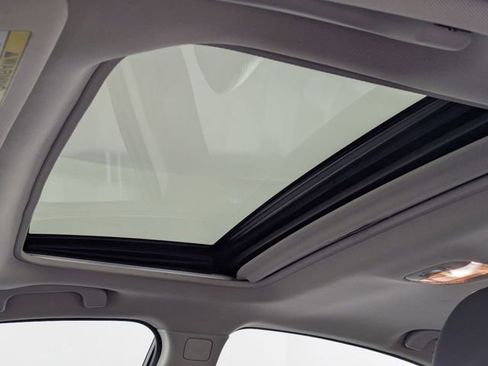 Used 2017 Subaru Legacy 3.6R Limited image 14