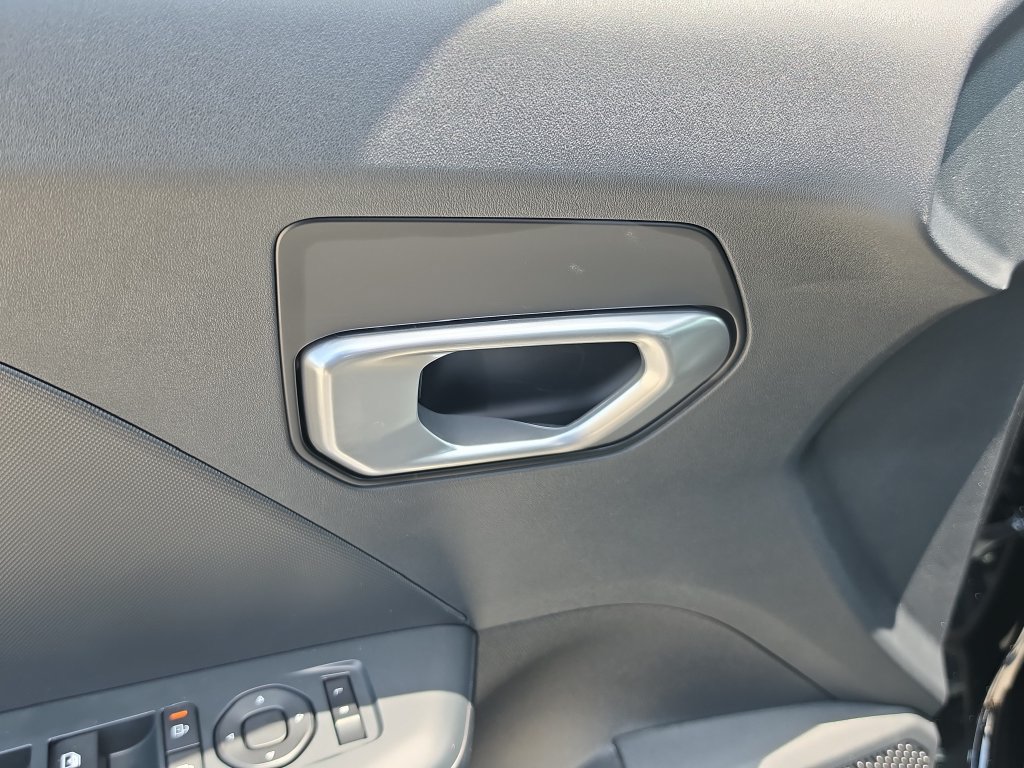 New 2026 Kia K4 FWD image 19